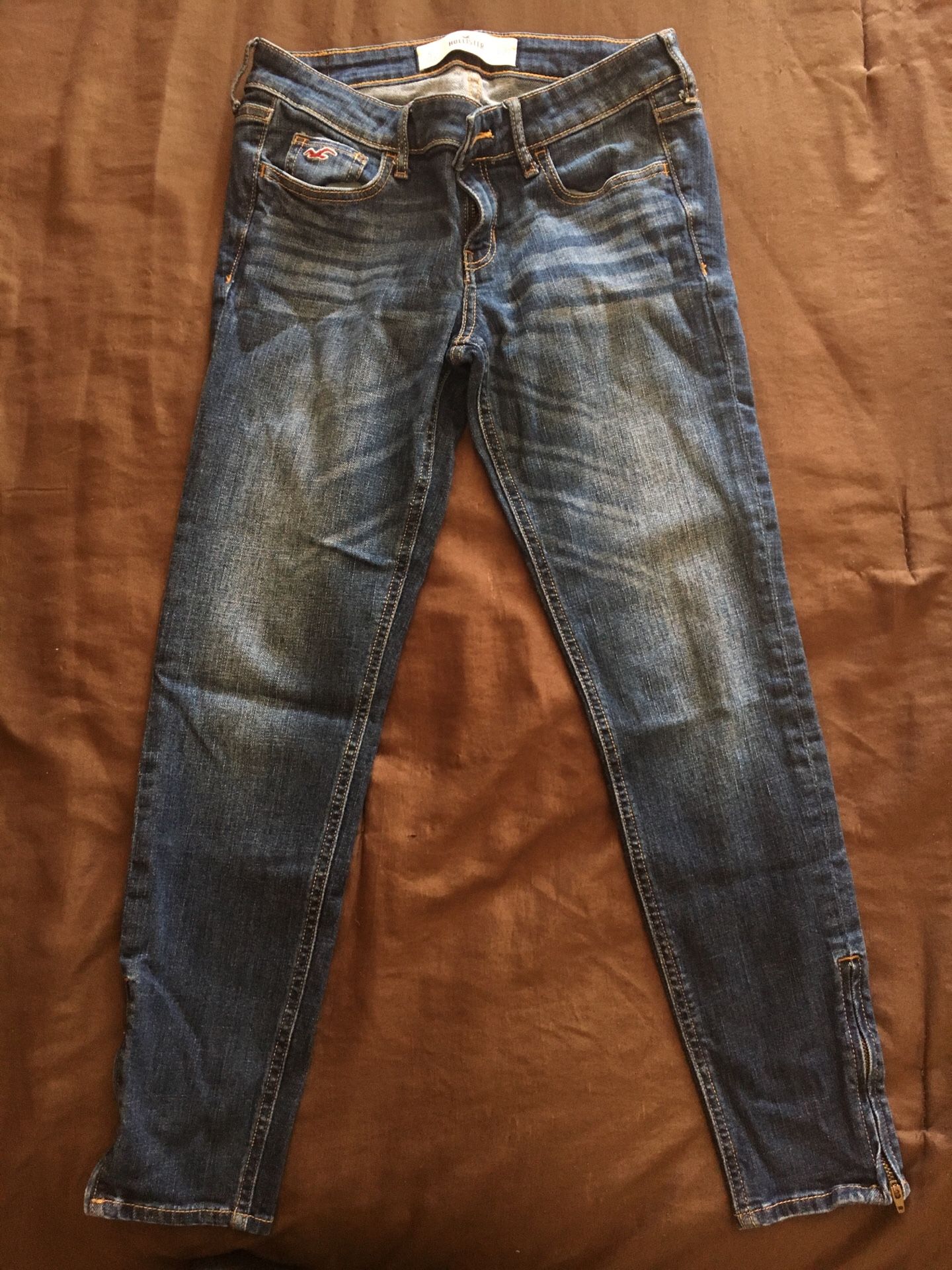 Hollister jeans size 5 short