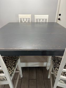 Refurbished dinning table