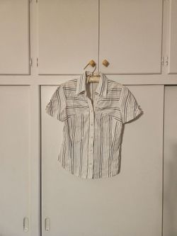 Kenneth Cole White Striped Short Sleeve Button-Up Shirt