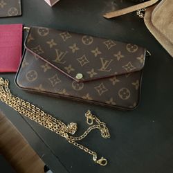 Feliecie Pochette LV
