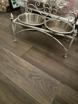 Shabby Chic Pet Bowl Holder 