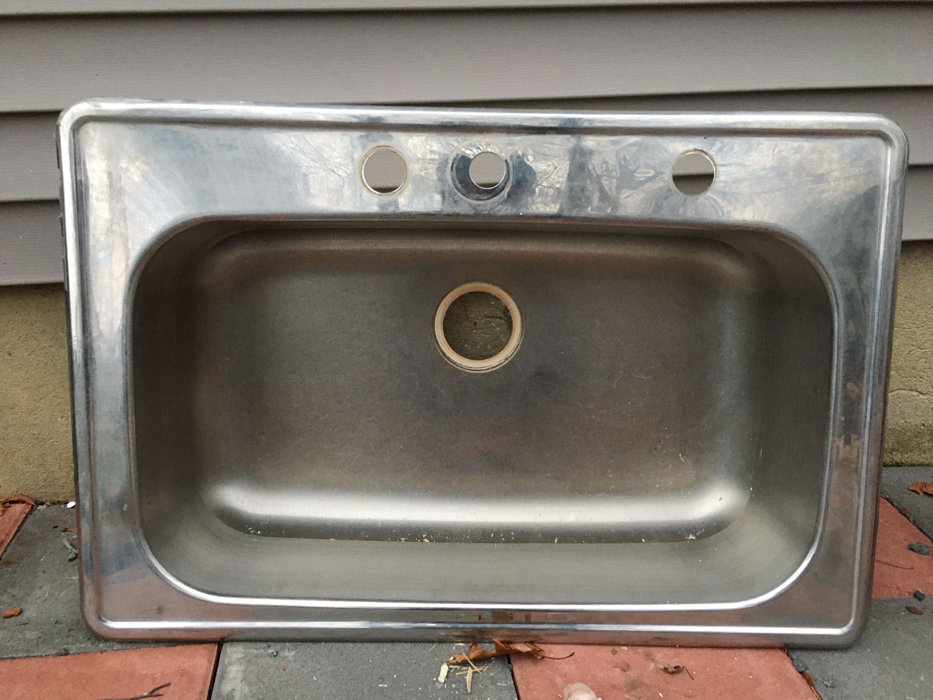 Kitchen sink stainless steel single bowl