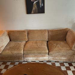 Free 70s Chic Couch