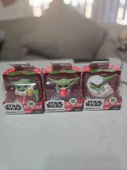 Star Wars Mandalorian The Child Holiday Figures Set of 3 10linch