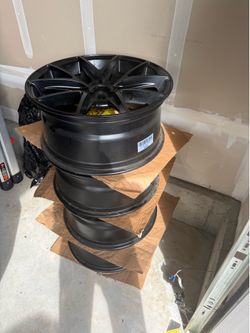 Niche Misano M117 - 18 inch Rims 5x114.3