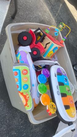 Box baby toys