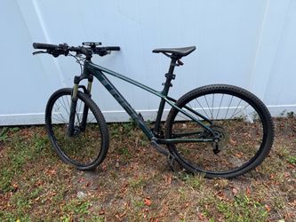 Trek Mountain Bike – Dark Green
