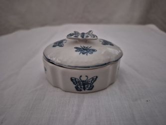 Ceramic Trinket Box with Butterfly Design