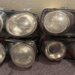 94-97 2 Sets of Integra Headlights Both Pairs For $150