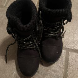 Girl boots 