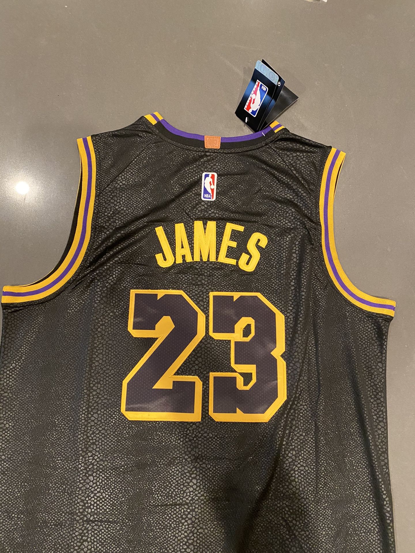 Lebron James Lakers Mamba Edition XL XXL. Check out the page for the hottest and rarest jerseys on offerup. ship/deliver/pickup available 📦🍾🚚🚨🚨