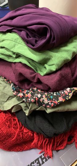 Women’s medium clothes lot