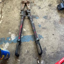 Bolt Cutters 