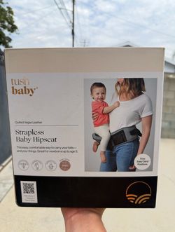 Tushbaby Strapless Baby Hipseat: Sand Color