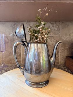 Vintage Silverplate Tea Server – Classic Revere Style (#2417)