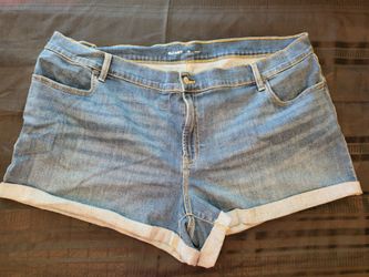 Old Navy Blue Denim Mid Rise Cuffed Shorts Size 22