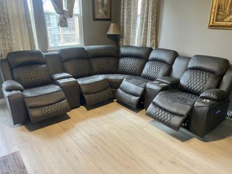 Grey Leather Sectional W/ Power Reclining Seats