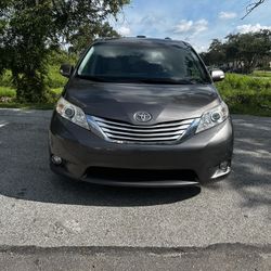 2013 Toyota Sienna