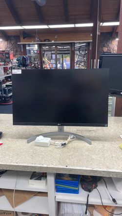 LG 27UL 600 computer monitor. 70518294