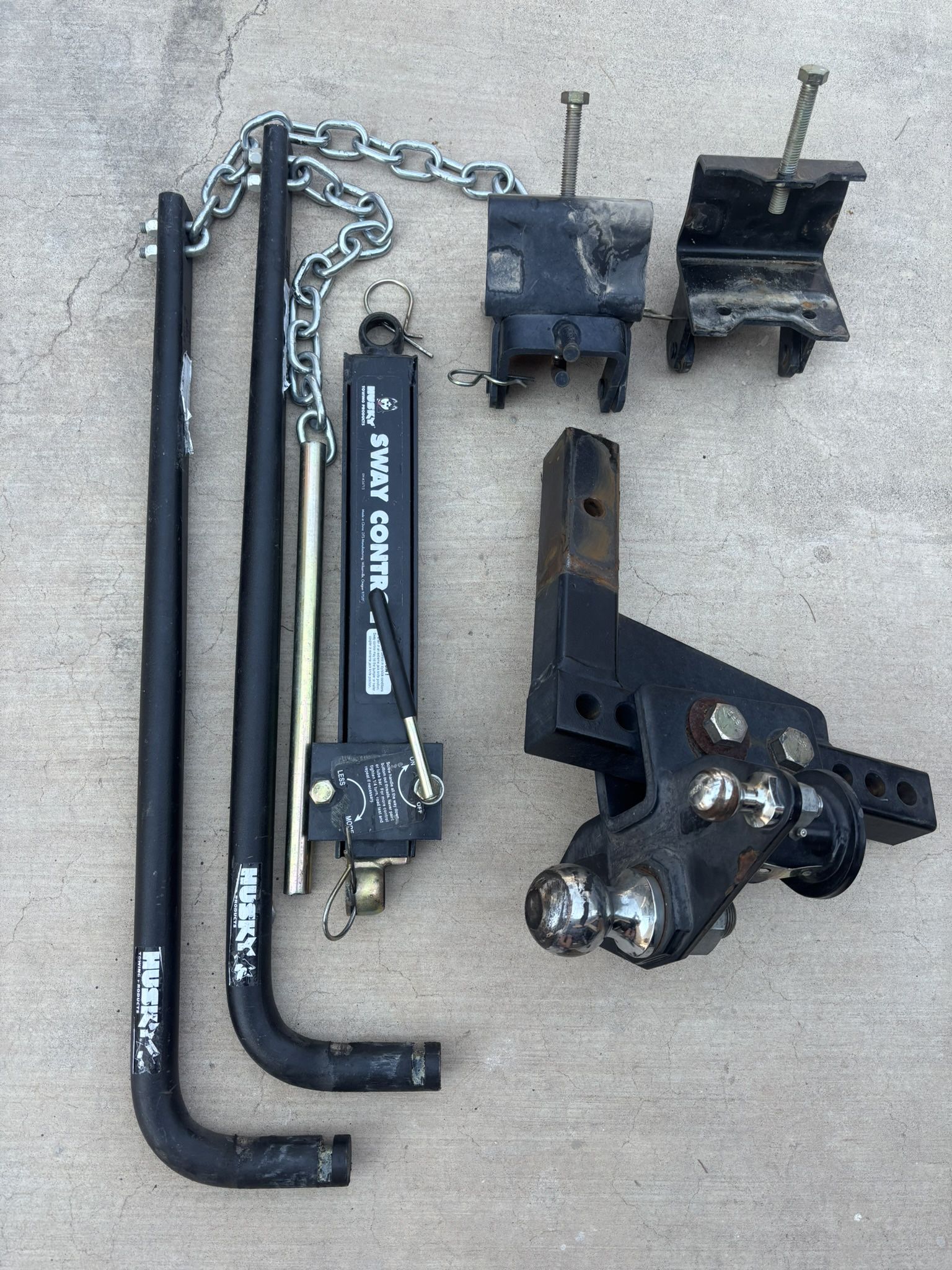 Husky Weight Distribution Hitch w/ Sway Control Part 31999, 12000lb capacity
