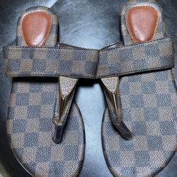 Size 7 Thong Sandal