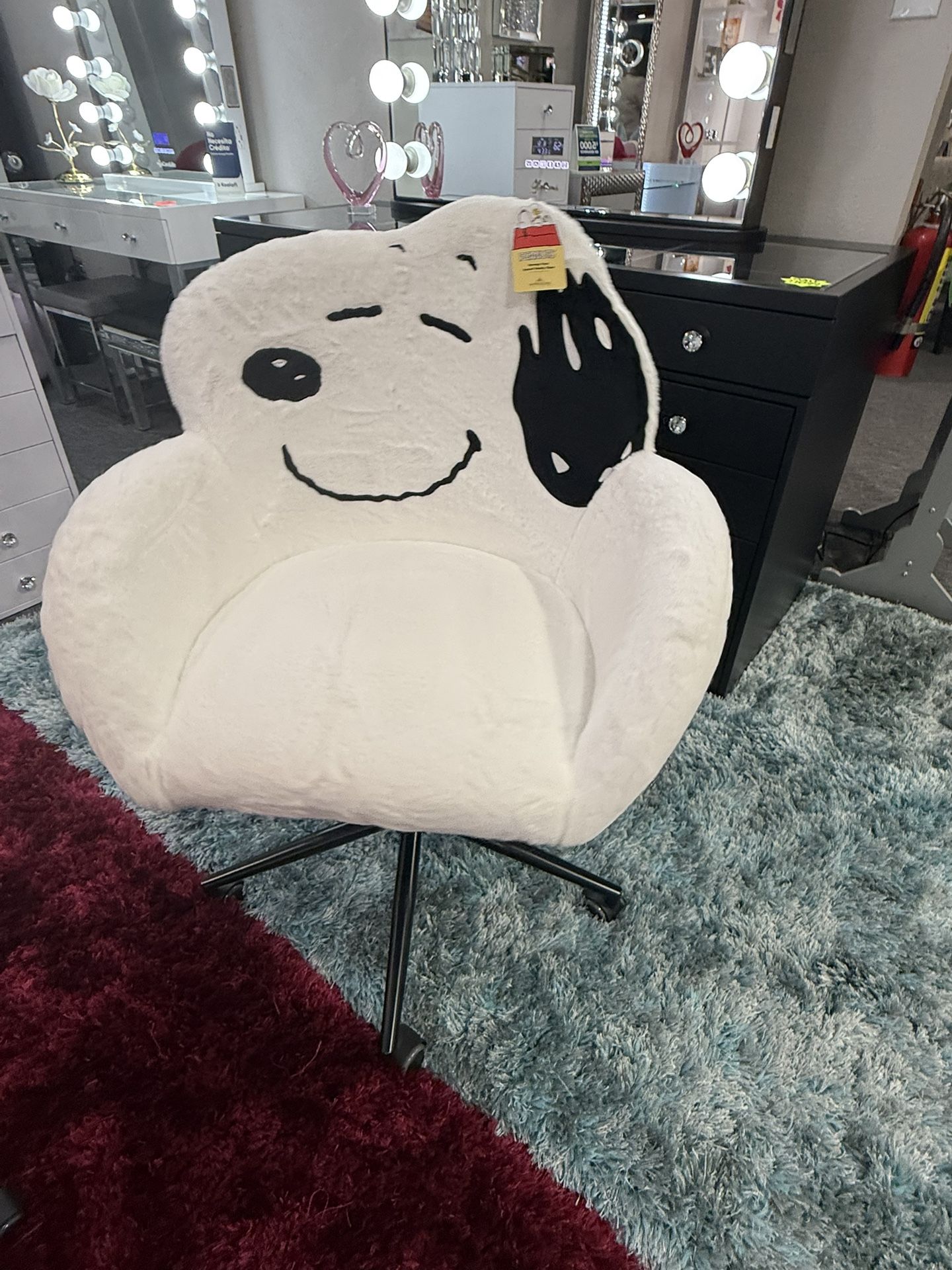 Snoopy Accent Chair