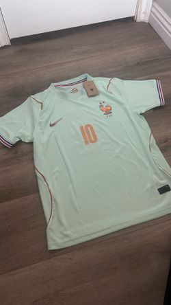 france jersey mbappe size Medium