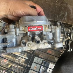 Edelbrock Carb