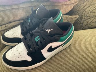 Air Jordan 1 Low Sneakers – Size 10