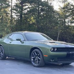 2020 Dodge Challenger Sxt 