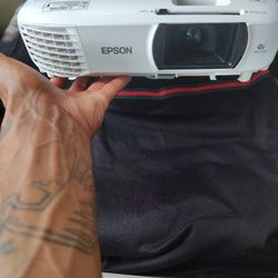 Epson Projector Like New With Cord And Remote $120