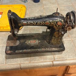 Singer Sewing Machine 1914 