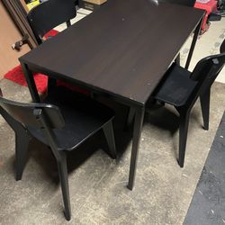 Nice Dining Table With 4 Chairs 