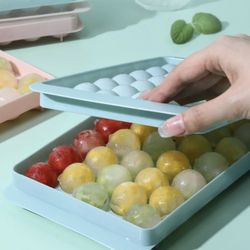 2pcs Multi-grid Random Color Ice Ball Mold