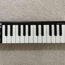 AKAI LPK-25