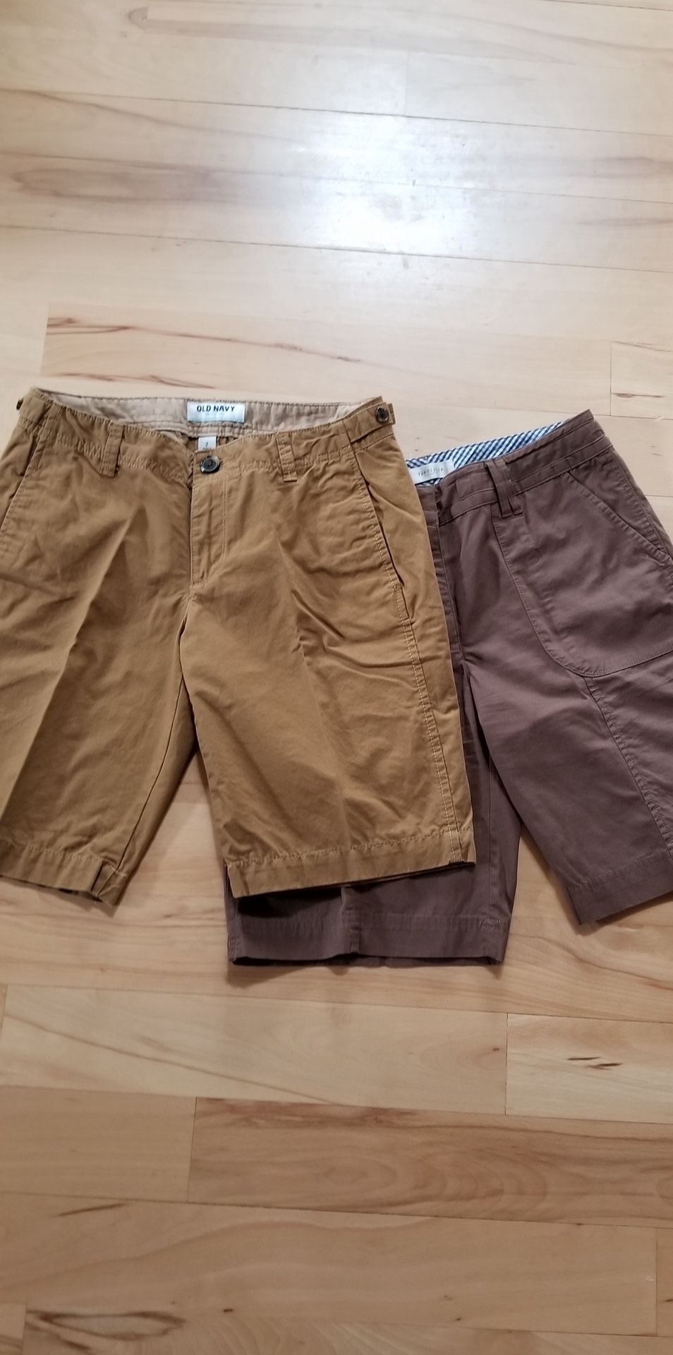 women's short size 2 new no tag each $5