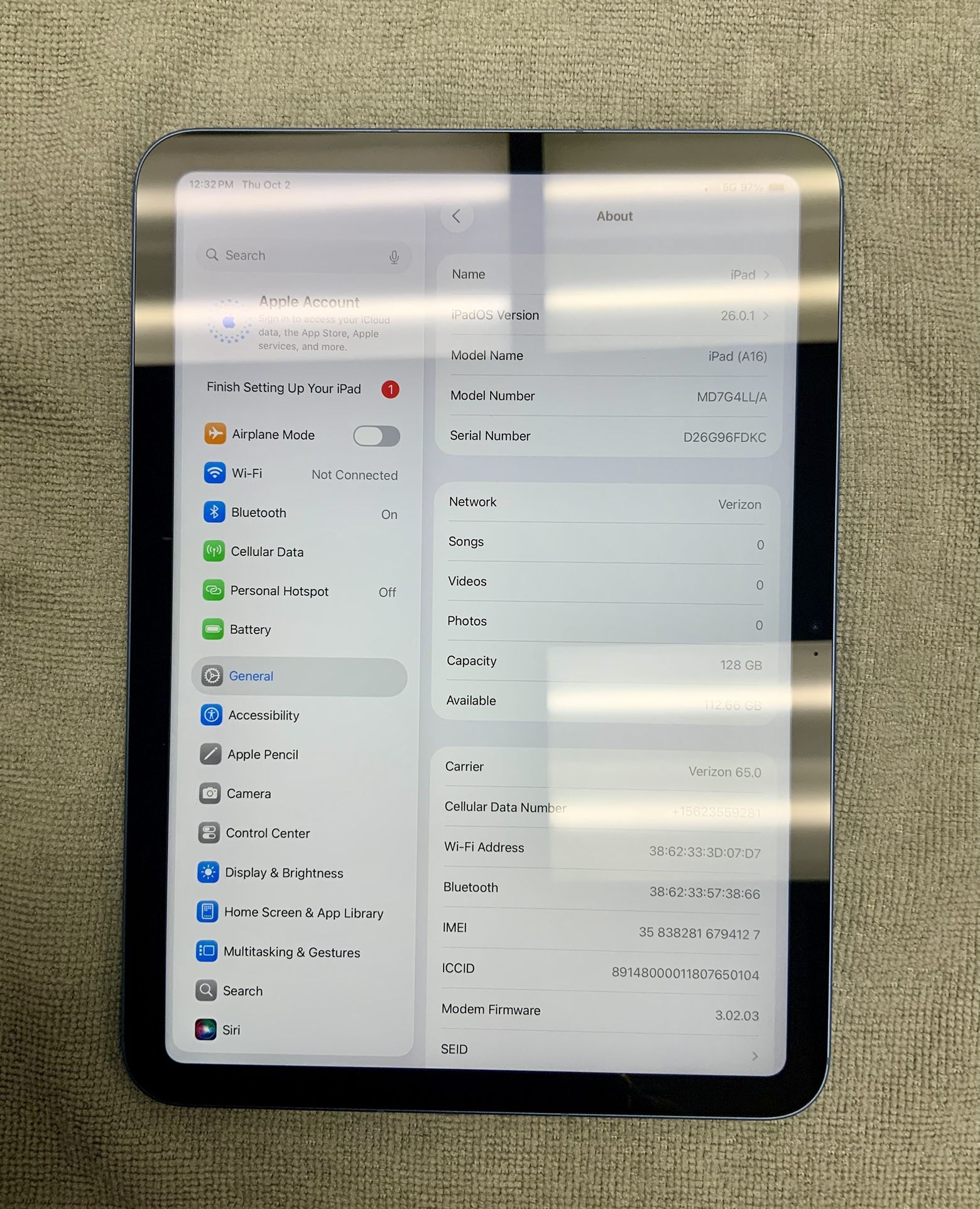 Apple iPad A16 MD7G4LL/A Tablet E Reader Tab 128 GB Memory Storage Cellular Network LTE Verizon Wifi Bluetooth Touchscreen Keyboard Apps iOS