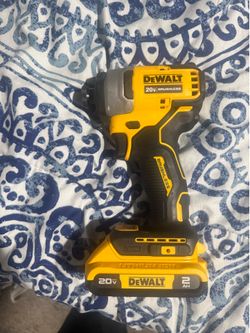 Dewalt 20v 1/4 impact driver and 2ah battery