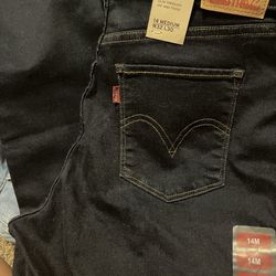 Women’s Levi’s 