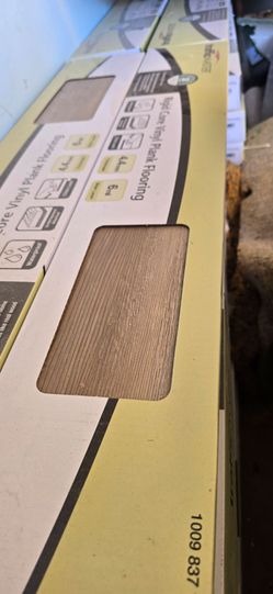 Vinyl flooring