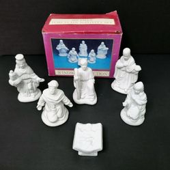Porcelain Xmas Decorations Set Bone China Christmas Ornaments Windsor Collection Manjor Nativity Scene Statues Santa Claus Mary Jesus Apostles Jesus