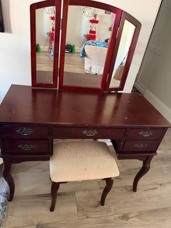 Makeup Vanity