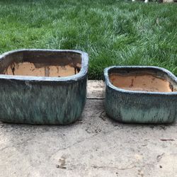 Set of 2 large unique square flat glazed pots