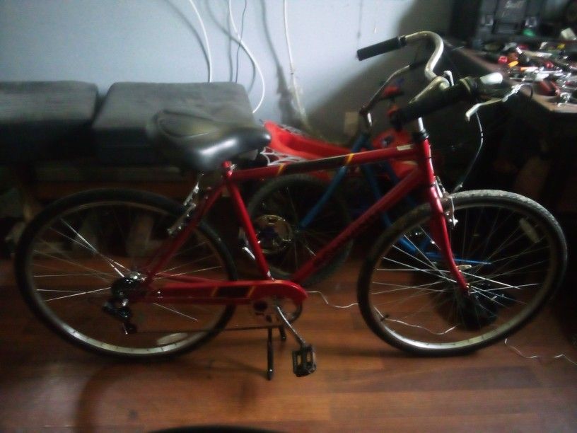 26in Schwinn Racer