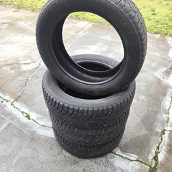 4 Nokian Studded Tires 235/55R20