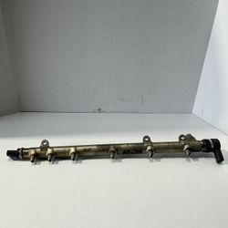 Fuel Distribution Rail- OEM Bosch 2004-2006 (A 647 070 00 95)