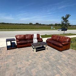 🛋️Real leather couch set- Delivery available