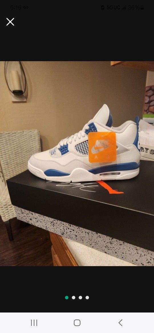 New!! Jordan 4 "Military Blue" Size 12 Mens