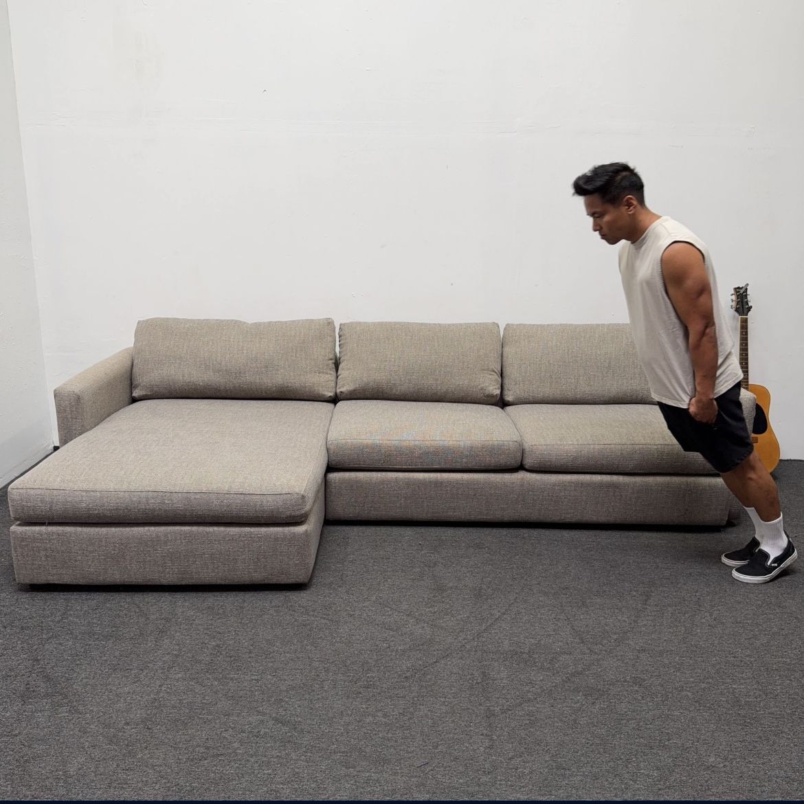 Bassett Allure Sectional Couch with left hand chaise X3.5k OFF X Oatmeal Gray
