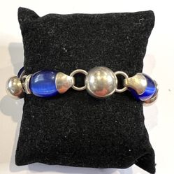 925 Sterling Silver link bracelet with blue stones size 8” l